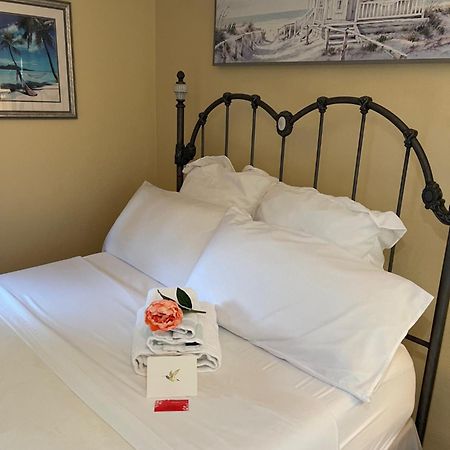 Cozy Room Near Airport & Highway Saint Louis Eksteriør billede